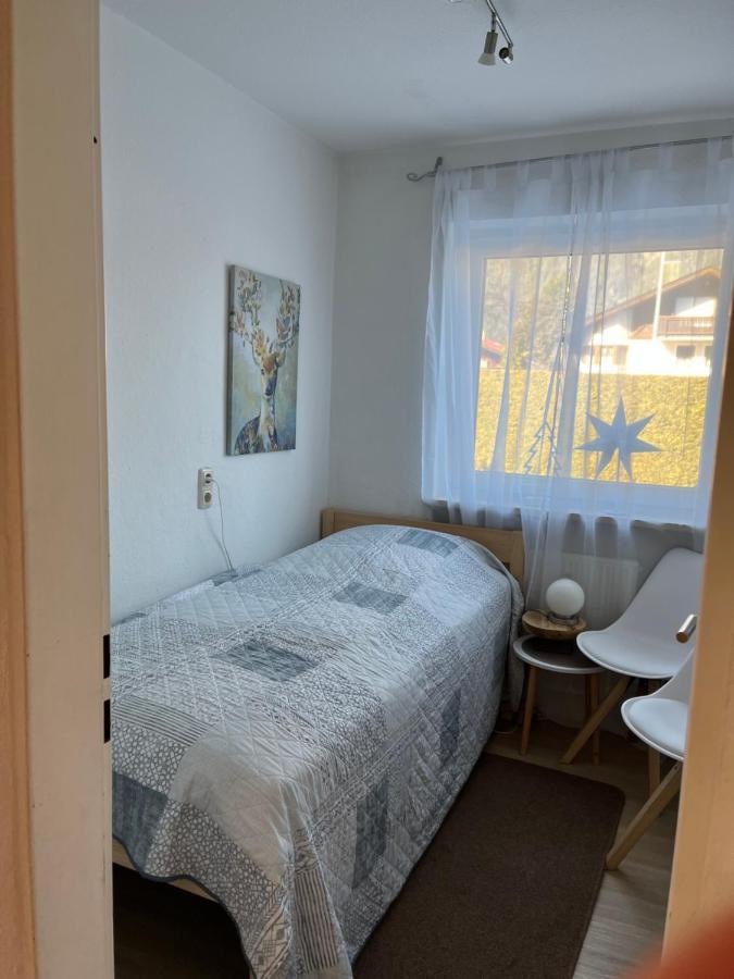 Doppelhaushaelfte Zugspitzblick Mit Privatem Garten Garmisch-Partenkirchen Exterior photo